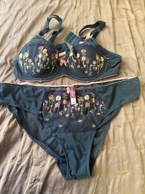 Adore Me Teal Embroidered Floral Bra 40b